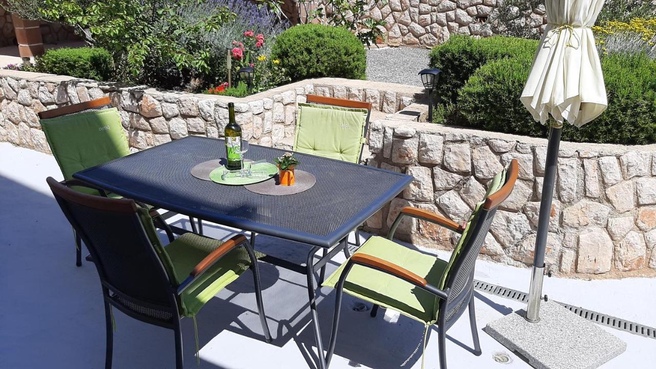 Apartments Pavelic نوفي فينودولسكي المظهر الخارجي الصورة