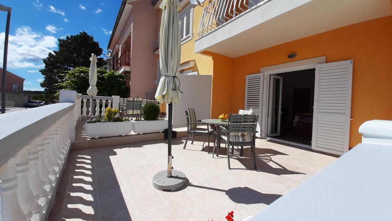 Apartments Pavelic نوفي فينودولسكي المظهر الخارجي الصورة